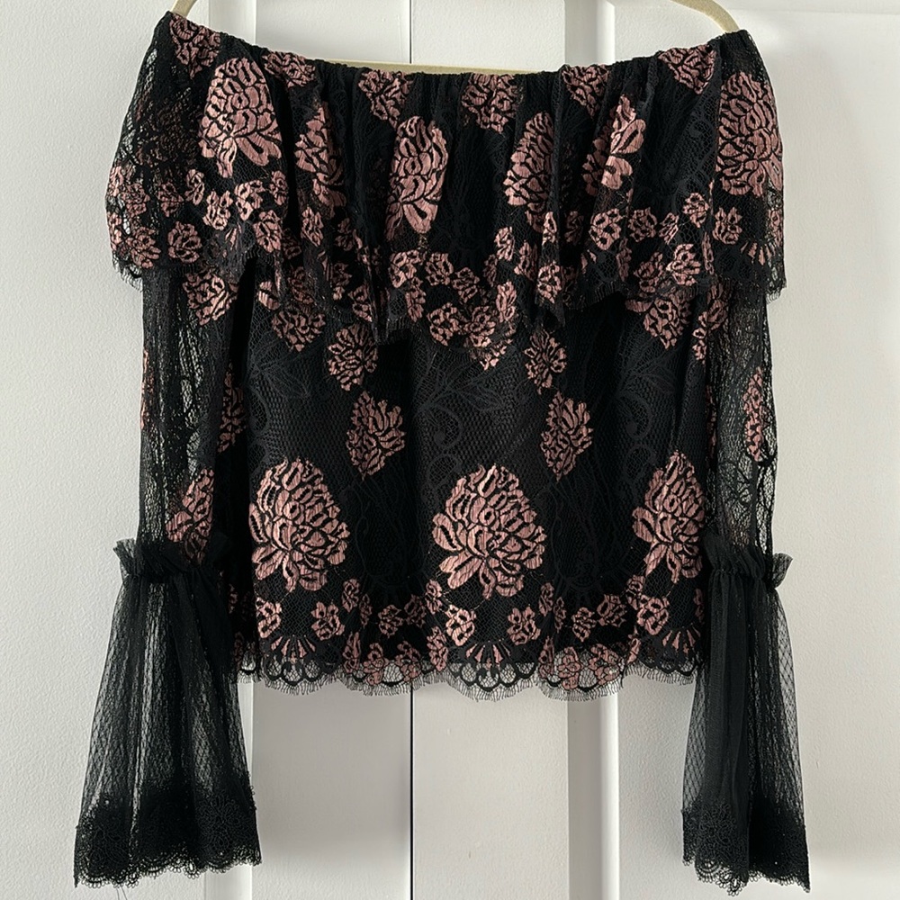 Alexis net off-shoulder top